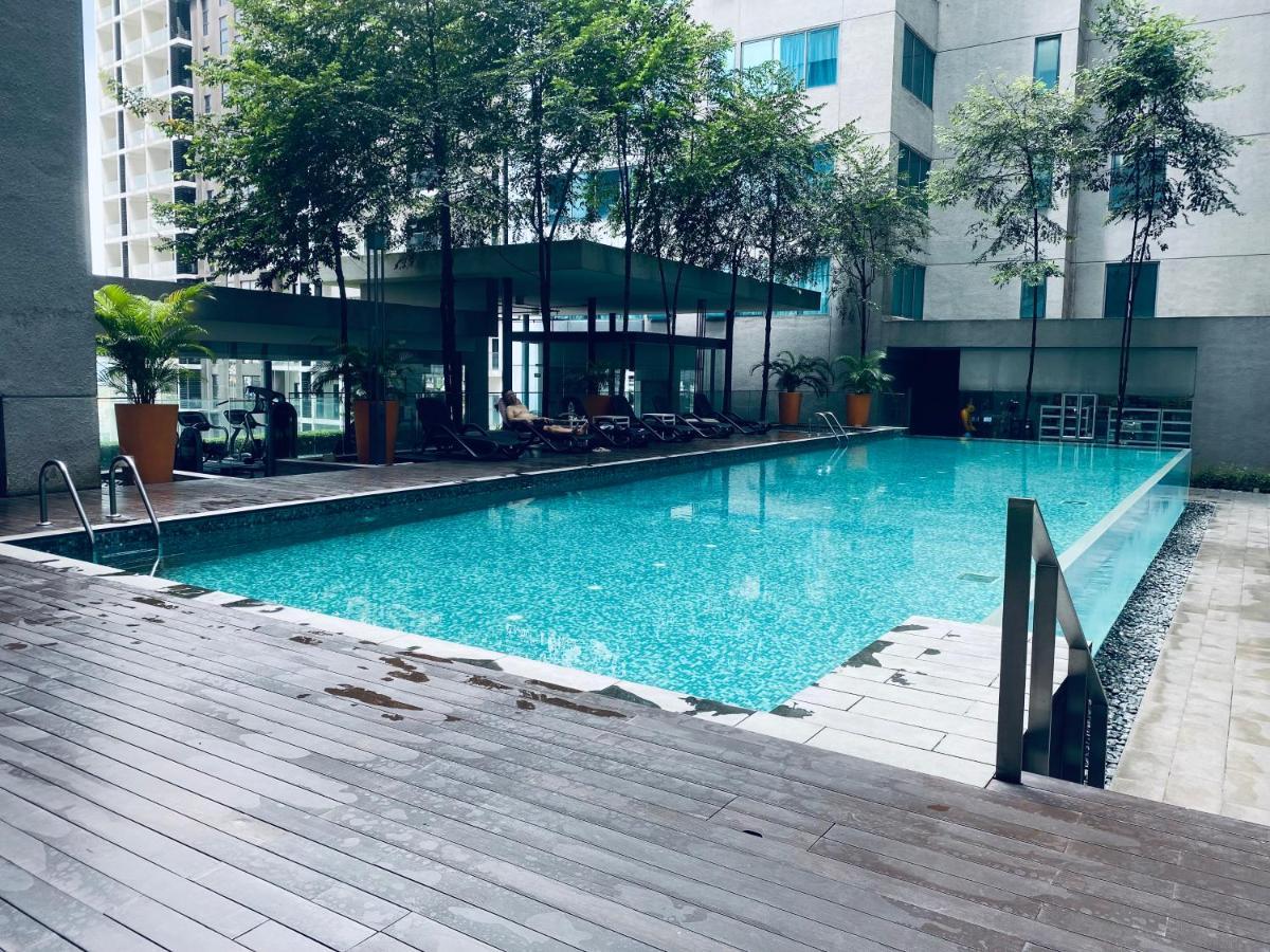Mercu Summer Suites Klcc By Grihoz Куала-Лумпур Екстер'єр фото